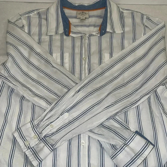 St. John’s Bay Long Sleeve Shirt - Picture 1 of 4